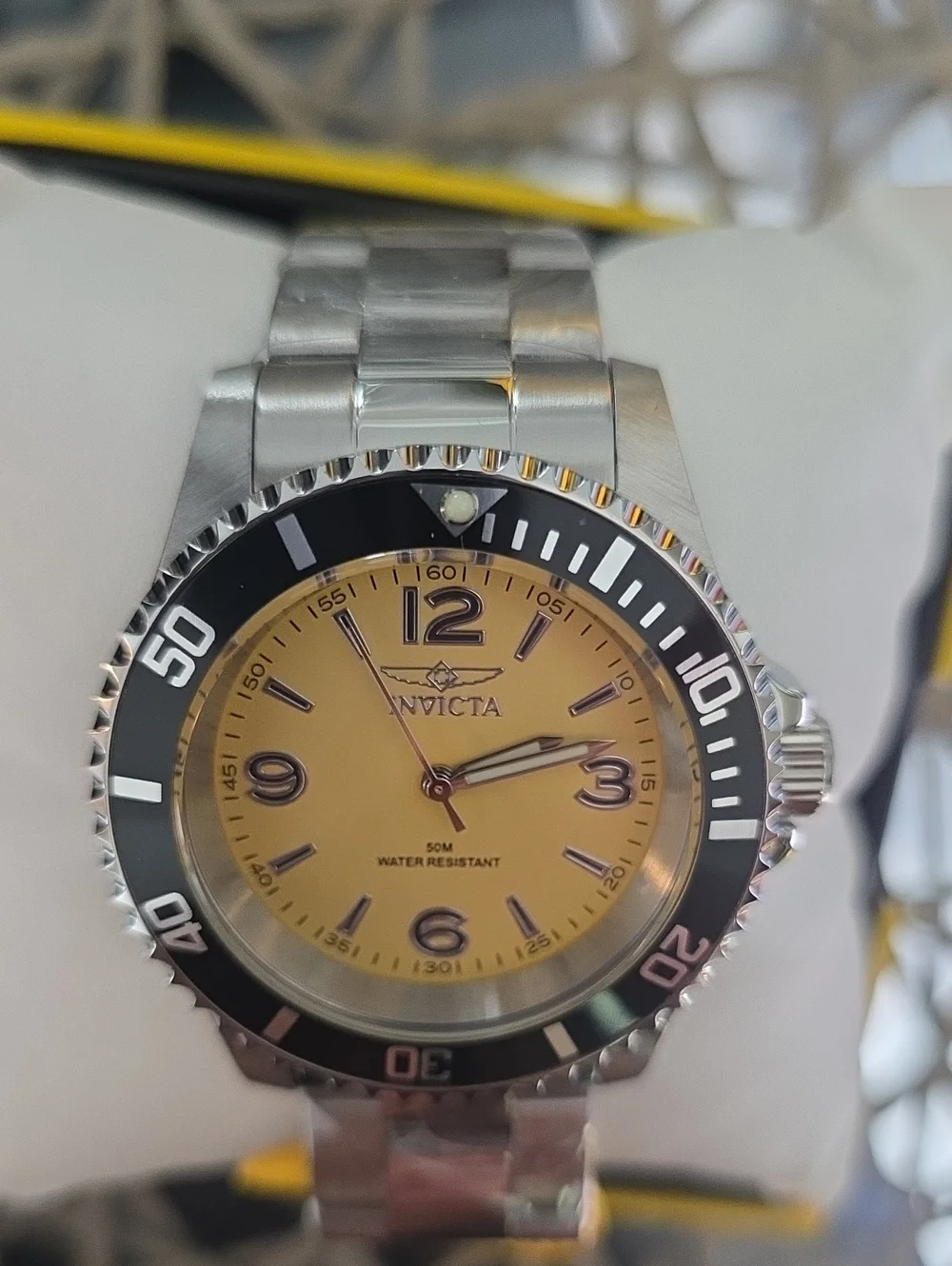 Invicta natural tan